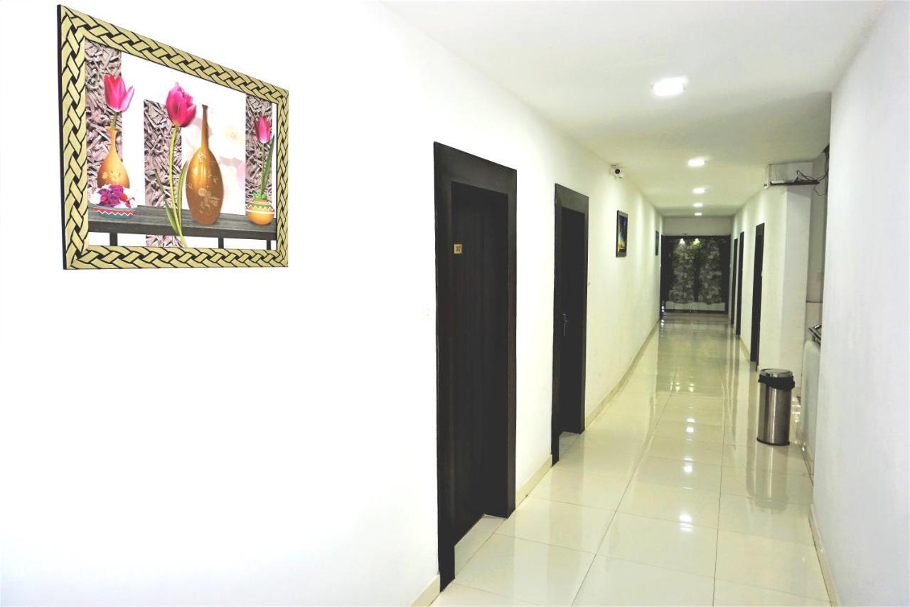 Hotel Kochi Crown Εξωτερικό φωτογραφία